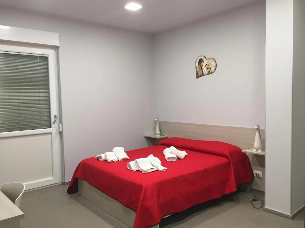 فيتوريا B&B San Francesco Di Paola 0*,  إيطاليا